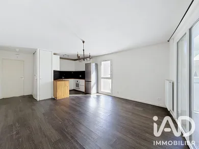 Apartment in Rouen (76100)
