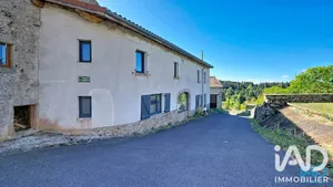 Village house in La Chaulme (63660)