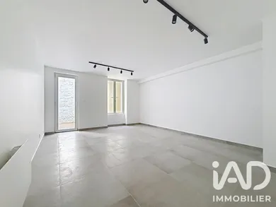 Boutique/Local commercial à Saint-Germain-en-Laye (78100)