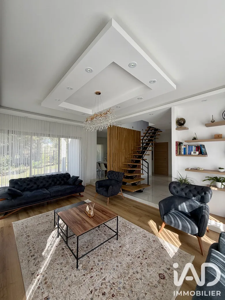 Maison 6 pièces 150 m² · à Cholet · 150 m² · 429 000 €