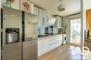 Apartment in Chevilly-Larue (94550)