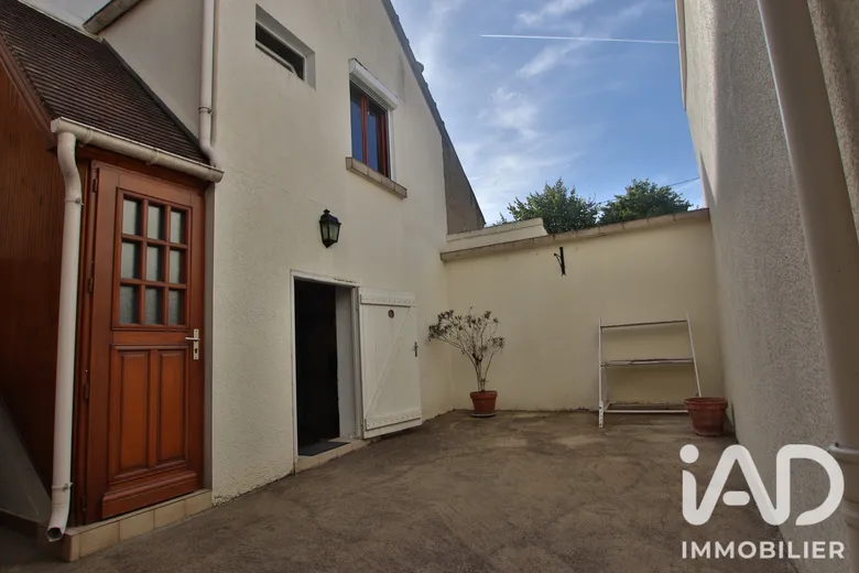 Maison 5 pièces 90 m² · à Montereau-Fault-Yonne · 90,3 m² · 135 000 €