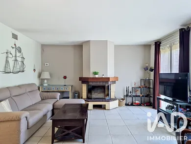 Maison à Le Mesnil-Saint-Denis (78320)