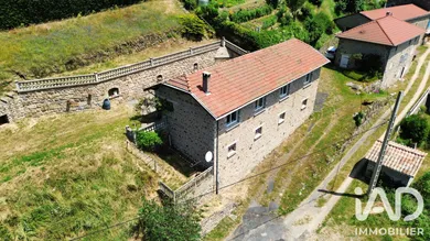 Maison de campagne à Rochepaule (07320)