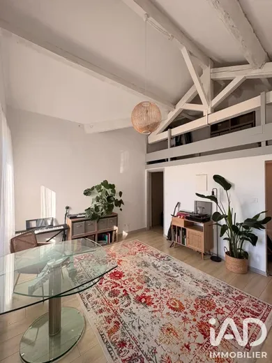 Appartement à Saint-Cyr-sur-Mer (83270)