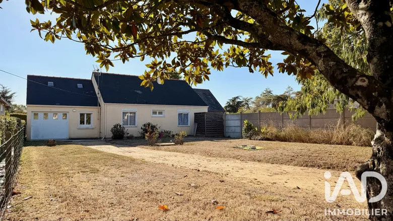 Maison 3 pièces 102 m² · à Briollay · 102 m² · 198 600 €