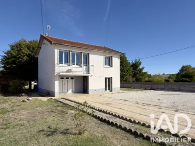 Maison à Magnac-sur-Touvre (16600)