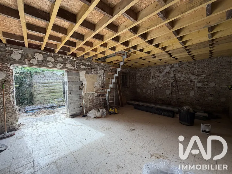 Maison 1 pièce 83 m² · à Aubencheul-au-Bac · 83 m² · 79 900 €