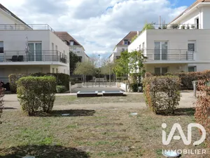 Studio à Montigny-le-Bretonneux (78180)