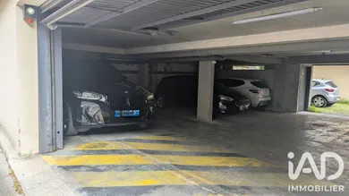 Parking à Bordeaux (33800)