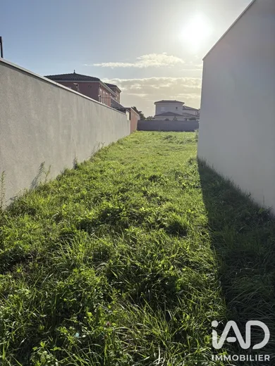 Terrain à bâtir à Tournon-sur-Rhône (07300)