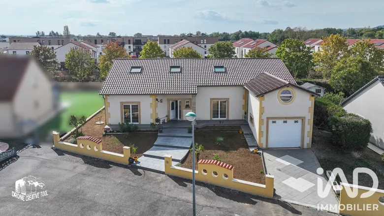 Maison 7 pièces 245 m² · à Talange · 245 m² · 540 000 €