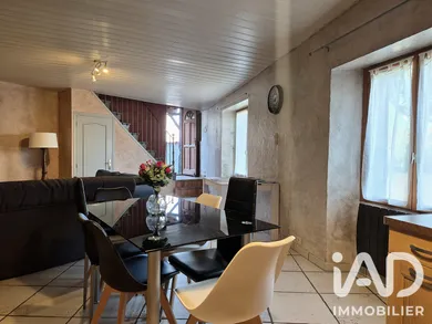 Townhouse in Coudes (63114)