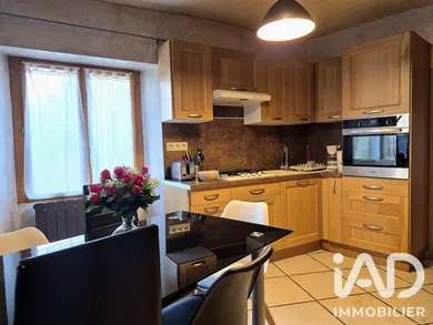 Townhouse in Coudes (63114)