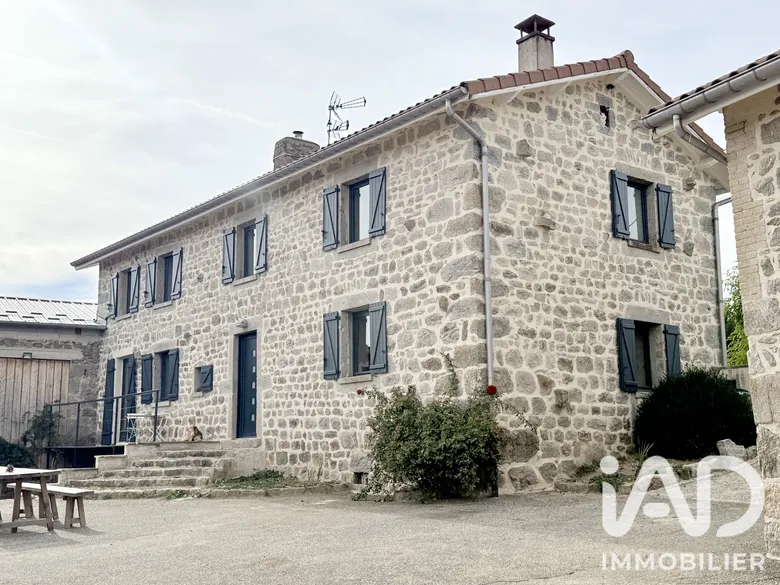 Maison 5 pièces 130 m² · à Riotord · 130 m² · 235 000 €