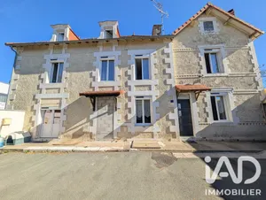 Maison de village à Chapelle-Viviers (86300)