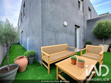 Appartement à Bordeaux (33100)