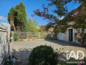 Maison de village à Esmans (77940)