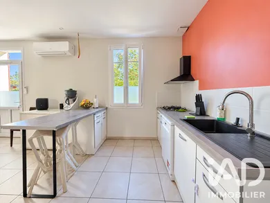 Maison de village à Sabres (40630)
