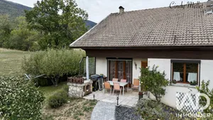Traditional house in Thoiry (01710)