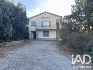 Maison traditionnelle à Aramon (30390)