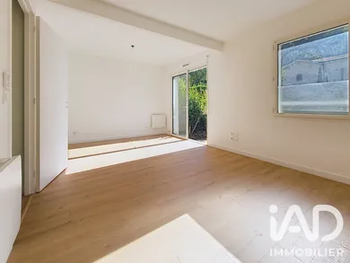 Apartment in Floirac (33270)