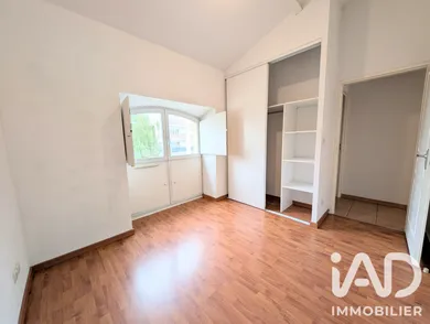 Appartement à Bordeaux (33300)