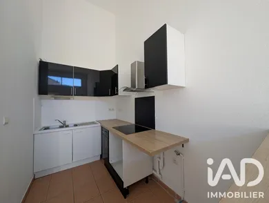 Appartement à Bordeaux (33300)