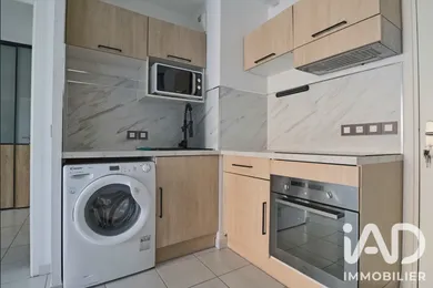 Apartment in Aix-en-Provence (13100)