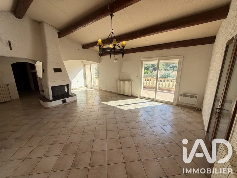 Maison 5 pièces 173 m² · à Pierrevert · 173 m² · 324 000 €