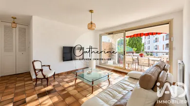 Appartement à Hyères (83400)