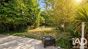 Traditional house in Mandres-les-Roses (94520)