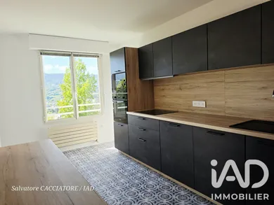 Appartement à Jacob-Bellecombette (73000)