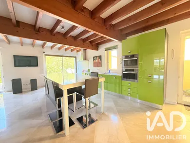 Maison de campagne à Saint-Martial-d'Artenset (24700)