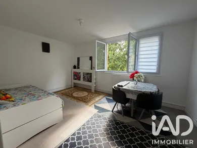Appartement à Sainte-Geneviève-des-Bois (91700)