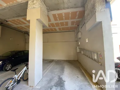 Parking à Saint-Ouen-sur-Seine (93400)