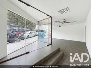 Boutique/Local commercial à Paris (75018)