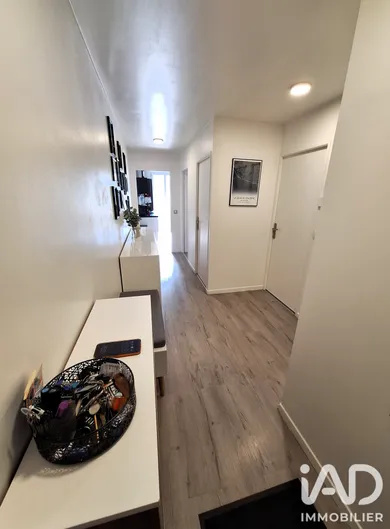 Appartement à Sainte-Geneviève-des-Bois (91700)
