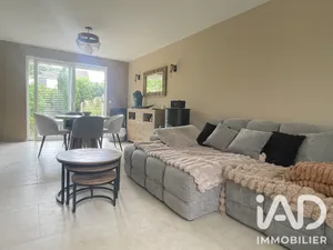 Townhouse in Attiches (59551)