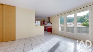 Maison de village à Enval (63530)