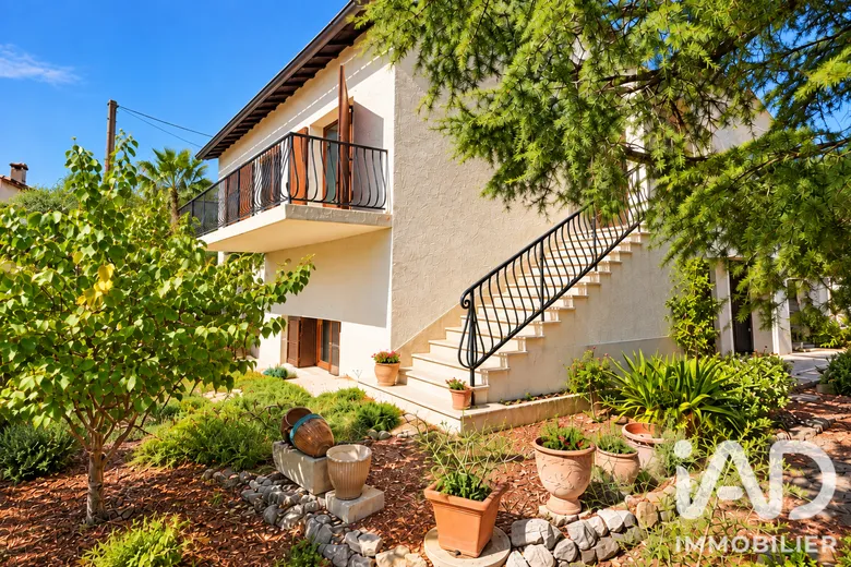 Maison 4 pièces 90 m² · à Arles · 90 m² · 240 000 €