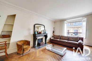 Apartment in Paris (75006)