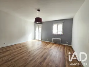 Apartment in Les Mureaux (78130)
