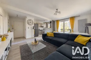 Apartment in Noisy-le-Grand (93160)