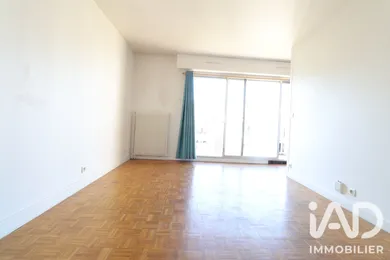 Studio à Maisons-Alfort (94700)