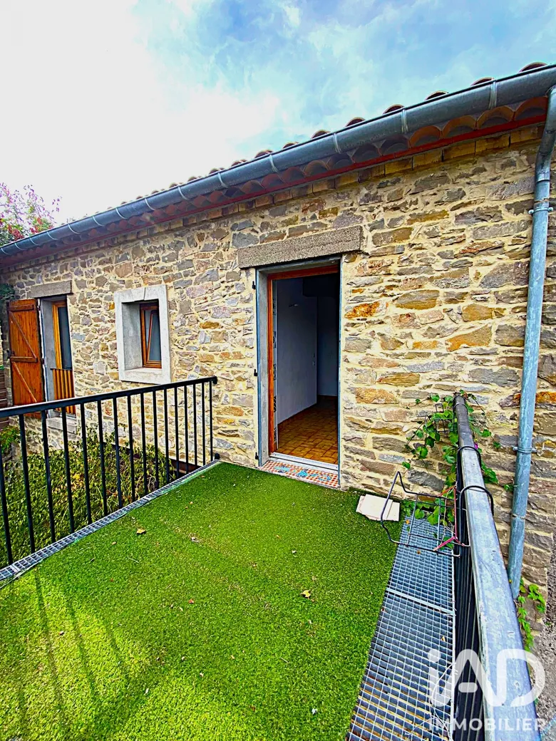 Maison 3 pièces 65 m² · à Saint-Pierre-des-Champs · 65 m² · 128 000 €