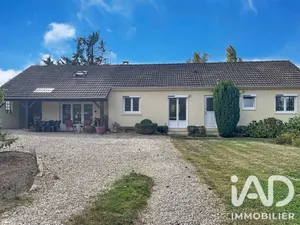 Maison à Cerisiers (89320)