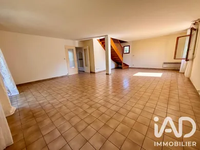 Maison à Chézy-sur-Marne (02570)