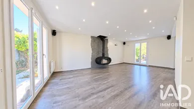 Maison à Neuville-sur-Oise (95000)