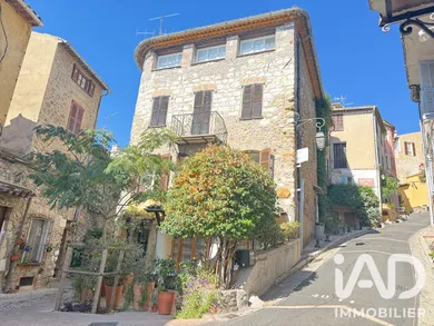 Triplex à Cagnes-sur-Mer (06800)